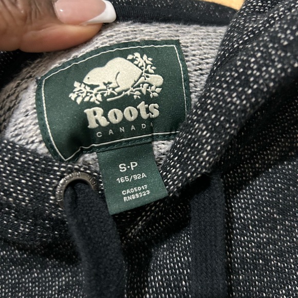 ROOTS BLACK SWEATSHIRT | Mens Small - Picture 3 of 3